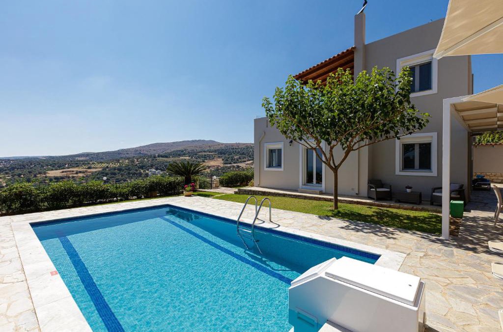 Agia Triada Villa | Agios Antonios Villas