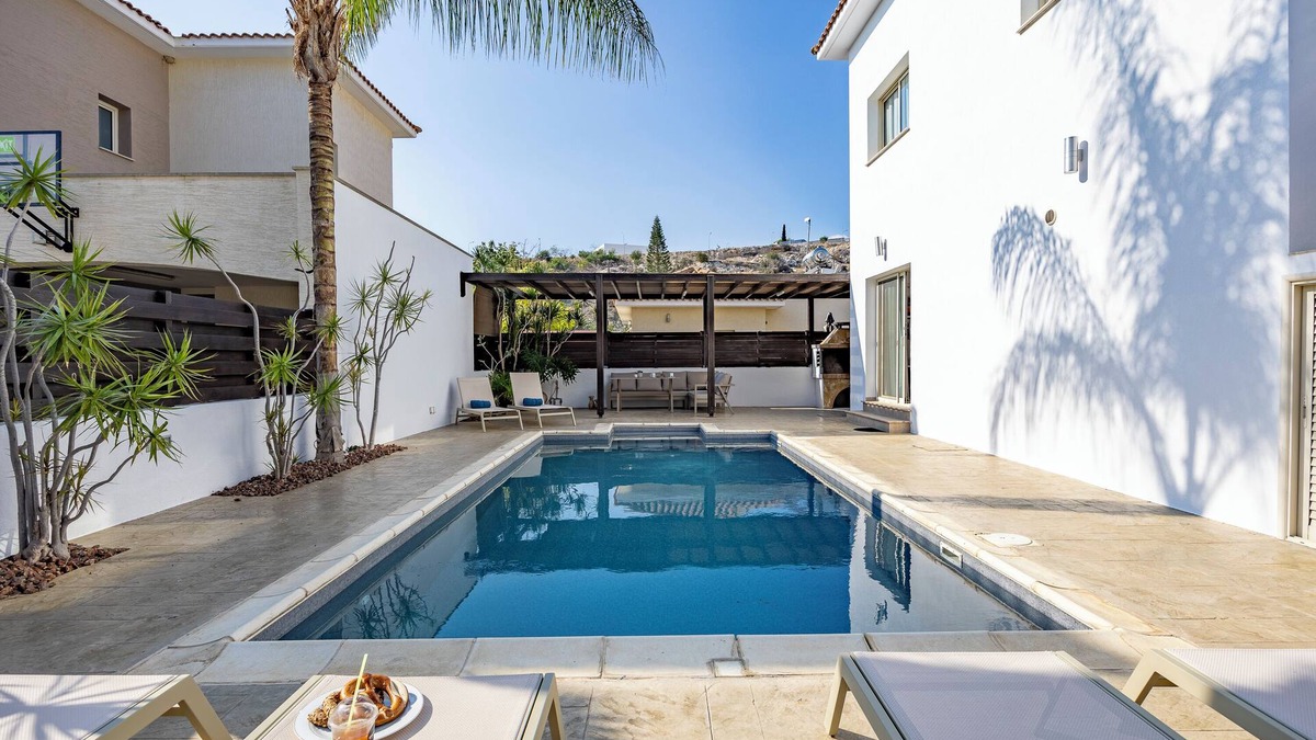 Agios Tychon Villa | Agios Tychon Luxury Villa with Private Pool