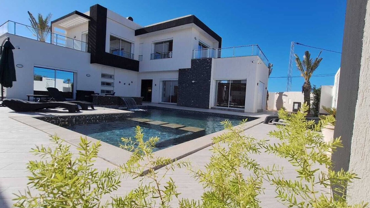 Aghir Villa | Agnès et Dom Location Saisonnière à Djerba