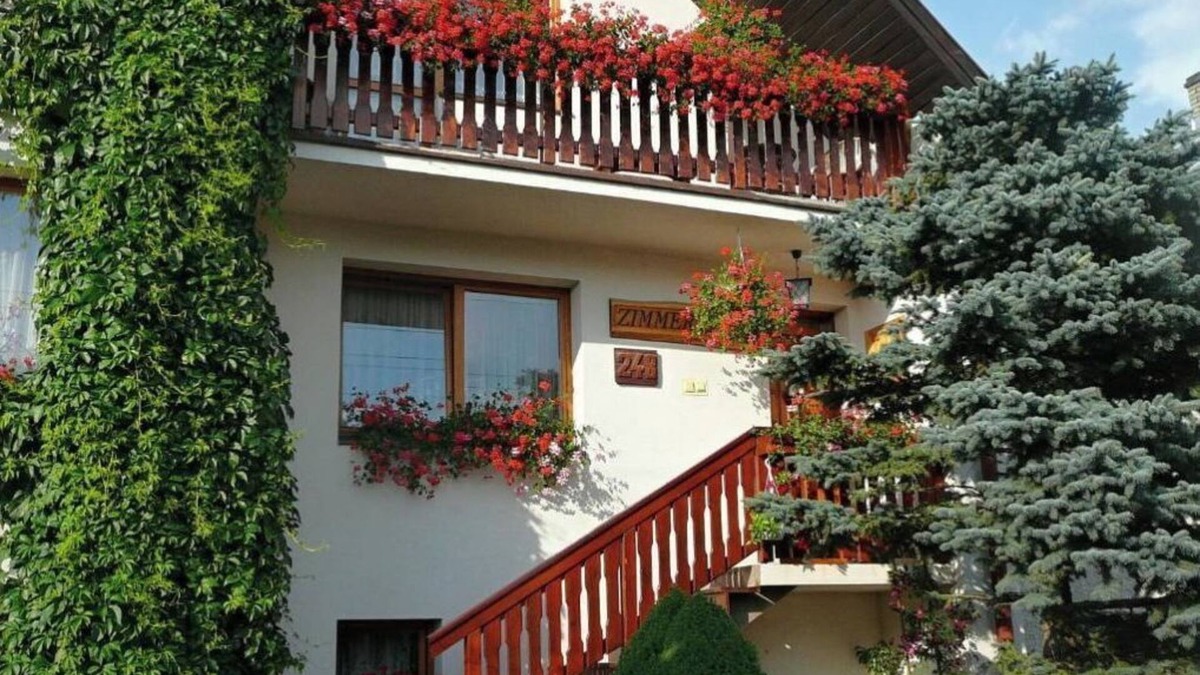 Zuberec House | Agnesa & Julius Hudec - 3 BR Apartment