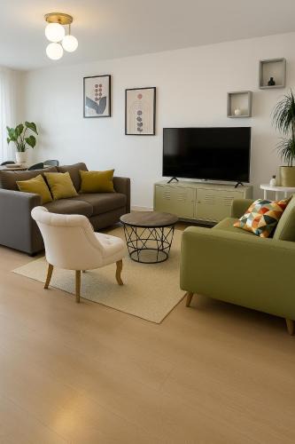 La Courneuve Apartment | Agréable 3 pièces - 8P - Parking - Séjour idéal Paris Proche Gare