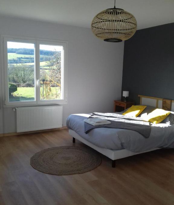 Villy-en-Auxois House | Agréable chambre meublée, vue sur la vallée de l'Auxois