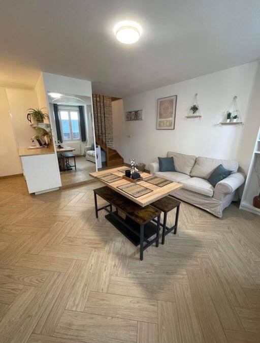 Saujon Apartment | Agréable maison de ville