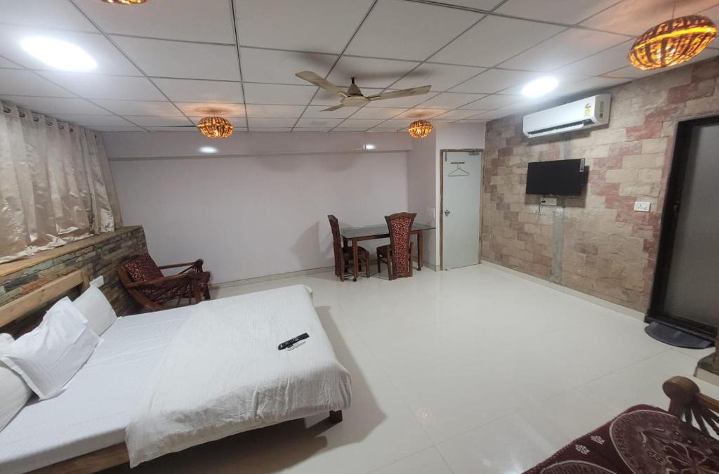 Chembur East Bed & Breakfast | AGRAWAL BHAVAN BUDGET Stay only for indians