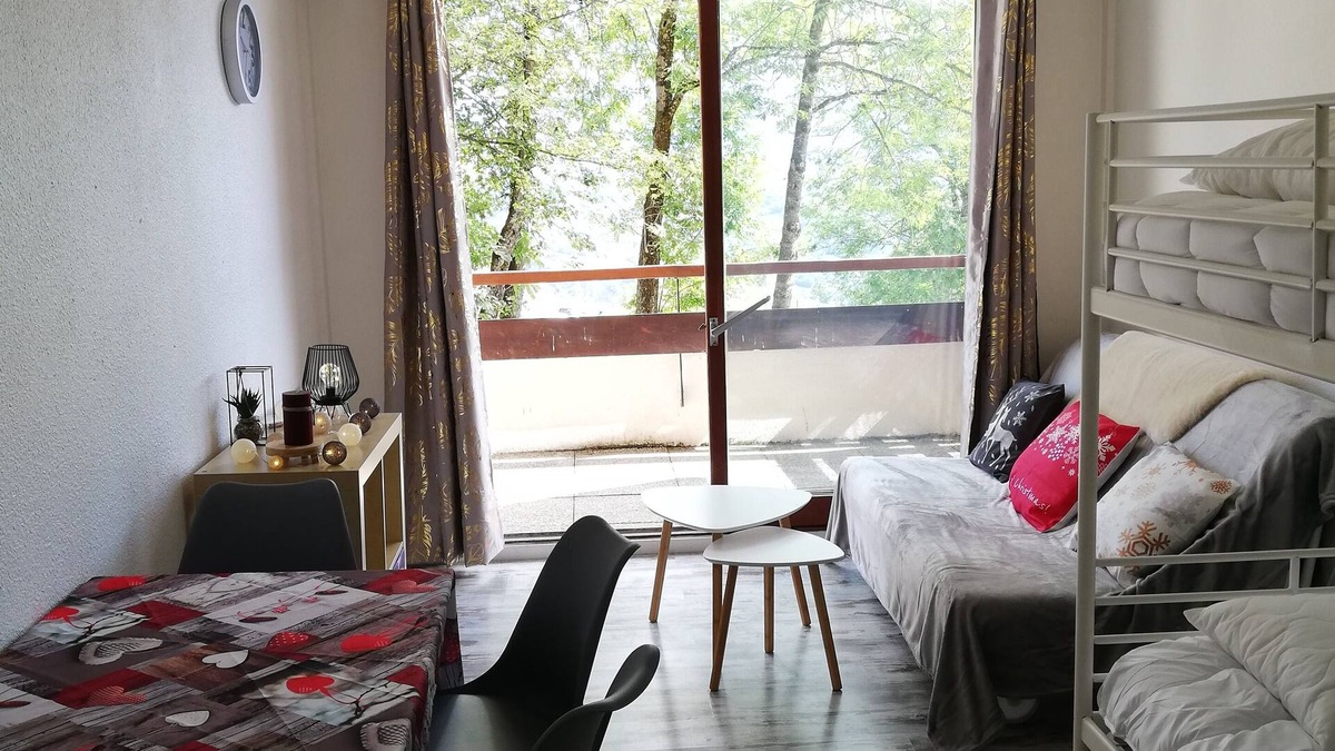 Le Corbier Apartment | Agreable Studio Avec Terrasse AU Pied DES Pistes