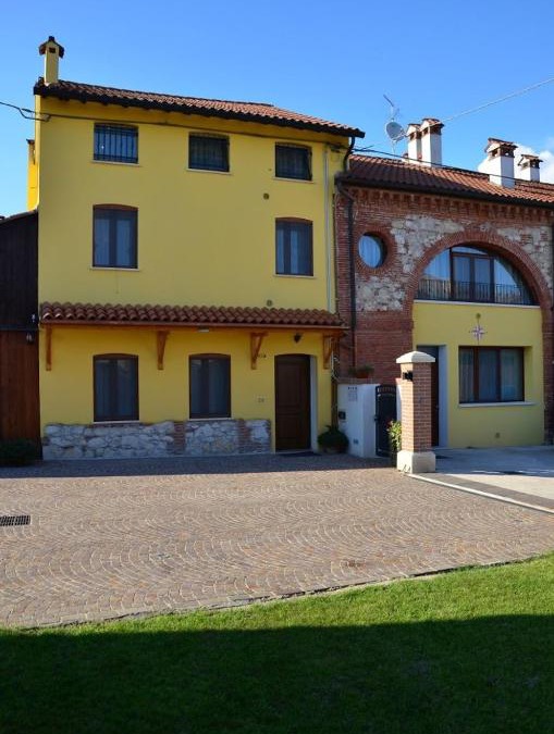 Costabissara House | Agriturismo Alla Corte