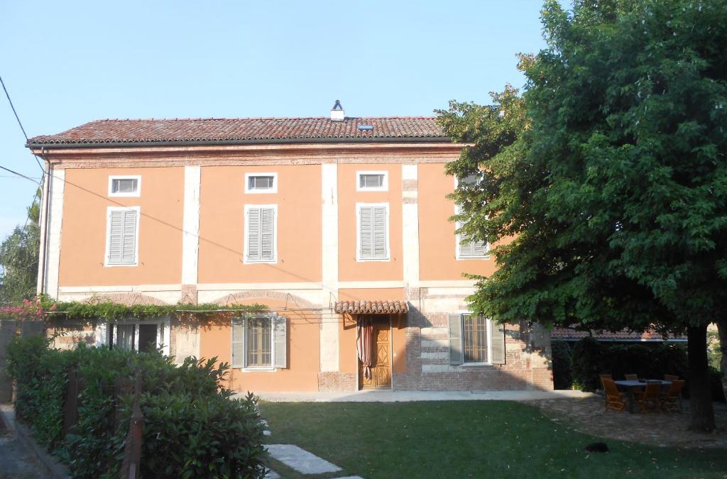 Tortona House | Agriturismo Azienda Agricola Mombisaggio