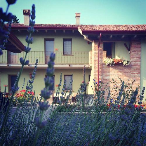 Monticelli d'Ongina House | Agriturismo Bassanine