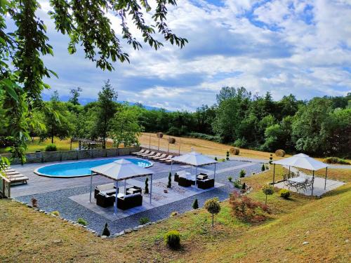 Camporgiano House | Agriturismo Borgo Biaia