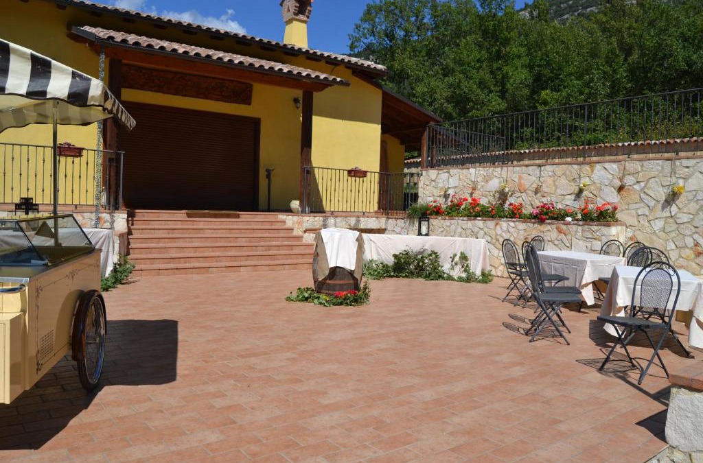 San Pio delle Camere House | Agriturismo Centuria
