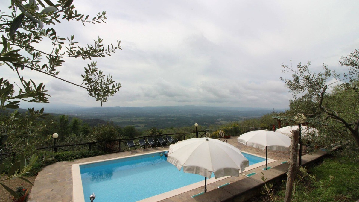 Loro Ciuffenna Villa | AGRITURISMO CA DI VESTRO - CA DI VESTRO