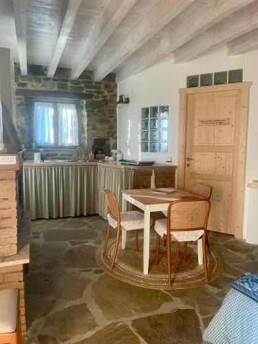 Bettola House | Agriturismo Il Giardino degli Alberi Maestri