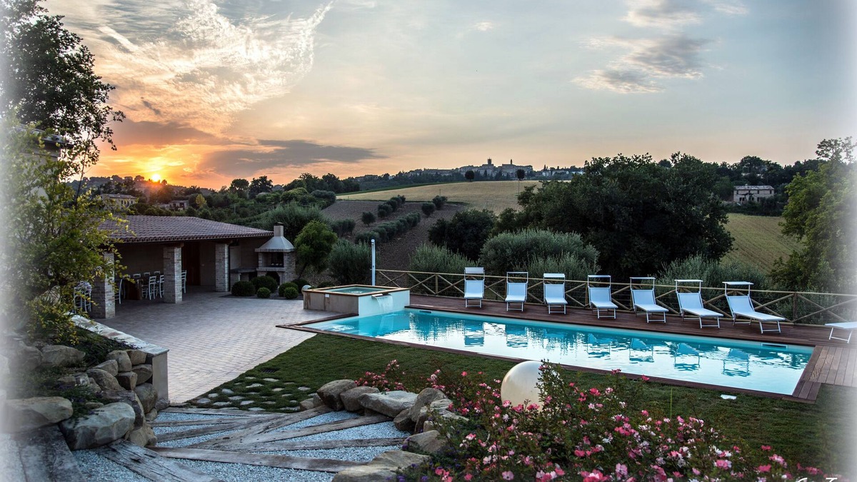 Petriolo Other | AGRITURISMO IL MELOGRANO: Matthew apartment with pool and beautiful garden