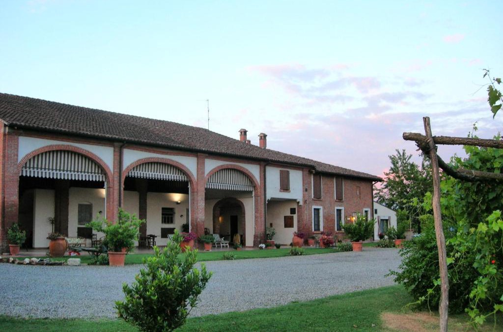 Castelvetro Piacentino House | Agriturismo Campass