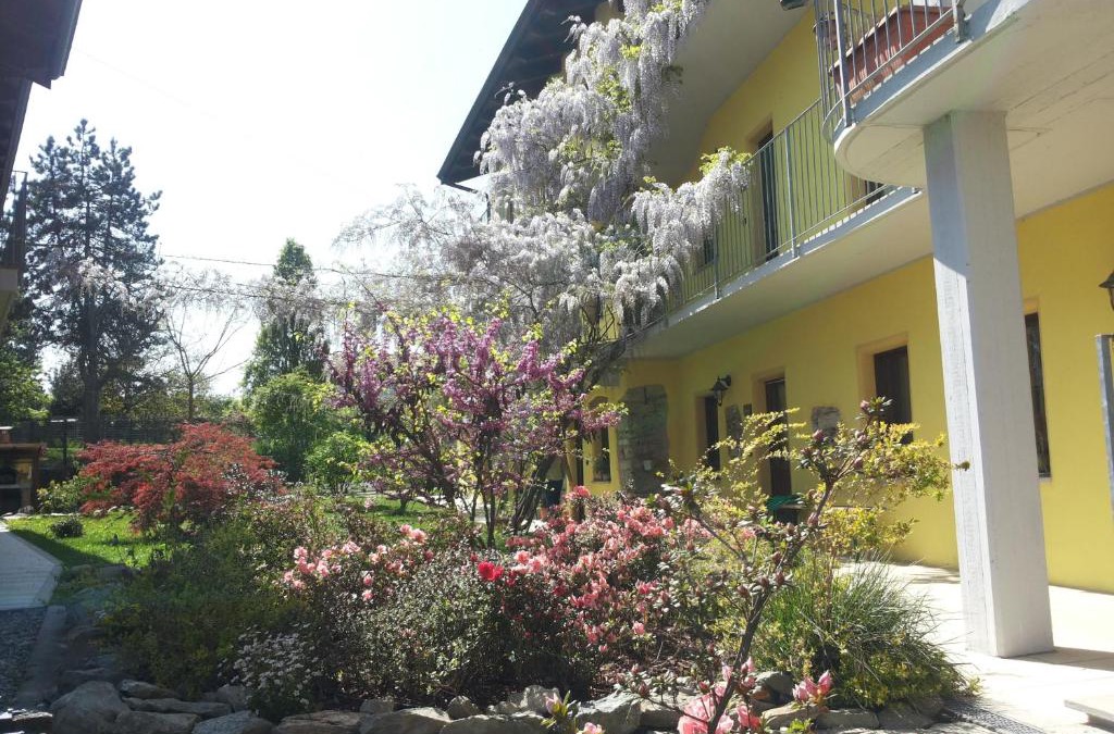 Roppolo House | Agriturismo Tra Serra E Lago