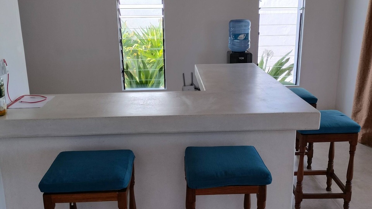 Mtwapa Villa | Ahadi Beach Villa, beautifully modern with pool beach access fantastic sea views