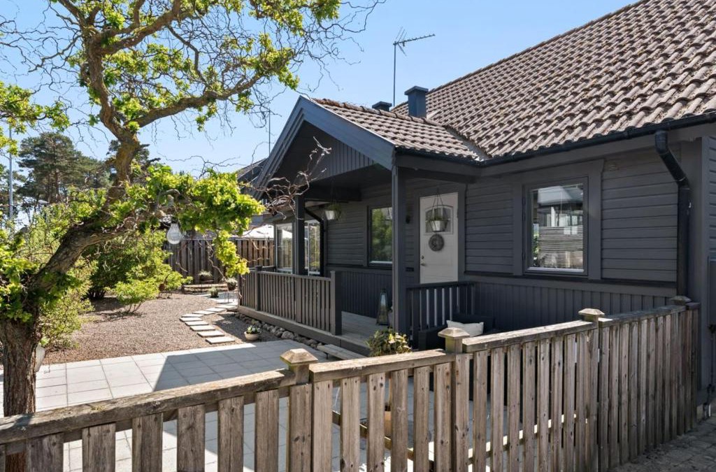 Aahus House | Ahus House Near Beach 100 m Golf 3 km Family Stay