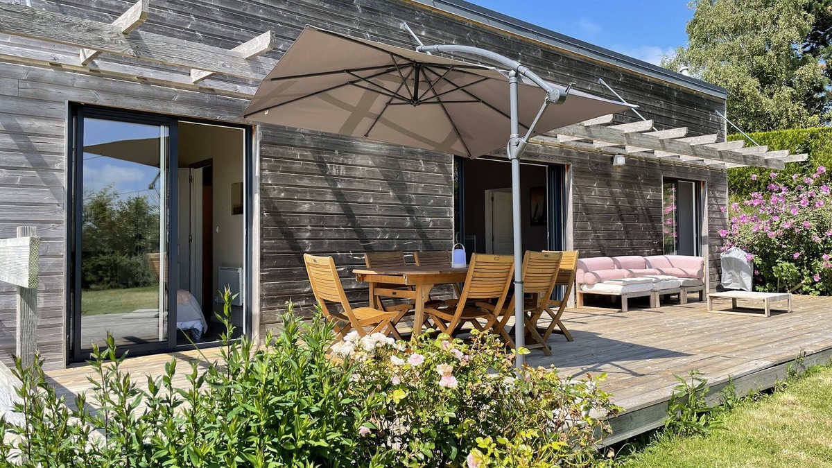 Aignerville House | AIGNERVILLE: VERY NICE NEW WOODEN HOUSE 5 Km FROM THE LANDING BEACHES
