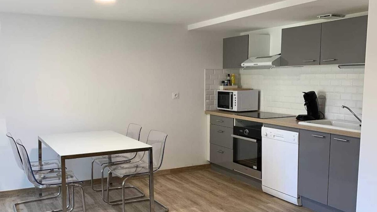 Aiguillon House | Aiguillon pleasant townhouse 1 to 6 pers.