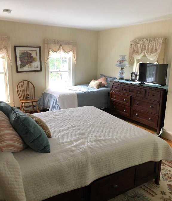Franklin Bed & Breakfast | Aiken Manor B&B