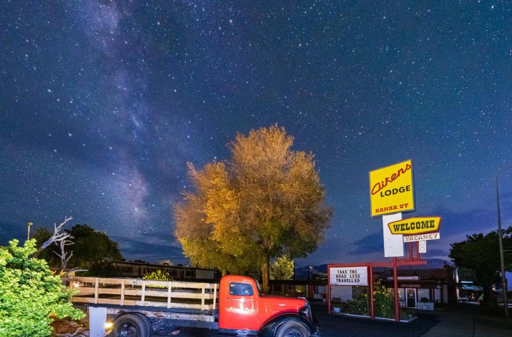 Kanab Hotel | Aikens Lodge