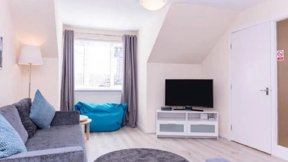 Troon Apartment | Ailsa Retreat in the seaside town of Troon