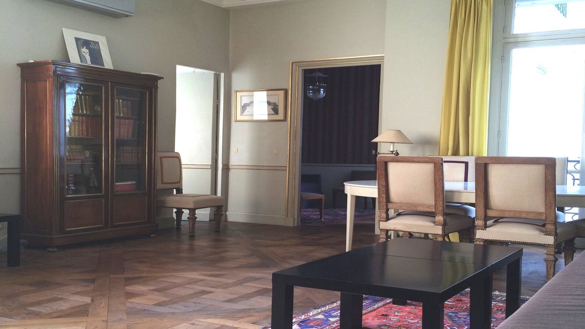 Quartier de la Place-Vendome Apartment | Air/C. Within A Former Luxury Hotel* PLACE VENDOME. Quiet 2BR and 2 BA