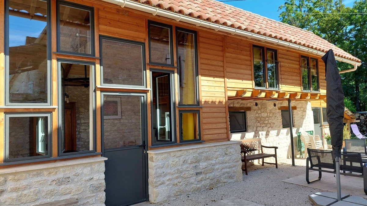 Montcuq House | Air-conditioned vacation home in the countryside with shared pool - 3 stars