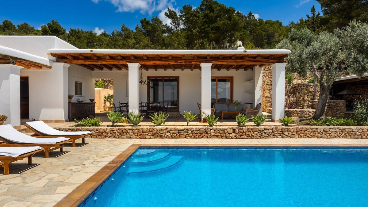 Sant Joan de Labritja Villa | Air-conditioned Villa with Pool, Terrace and Wi-Fi