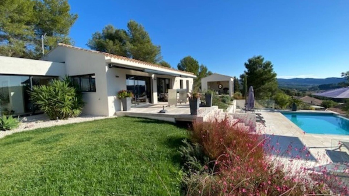 La Cadiere-d'Azur Villa | Air-conditioned villa, extra sea view, 7kms from beaches, vineyards, infinity pool