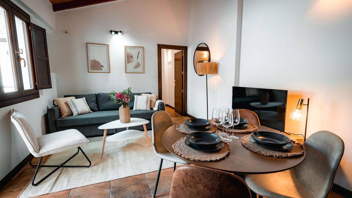 Cella Apartment | Air-conditioned apartment with wifi - QH Mirador San Cristobal 05