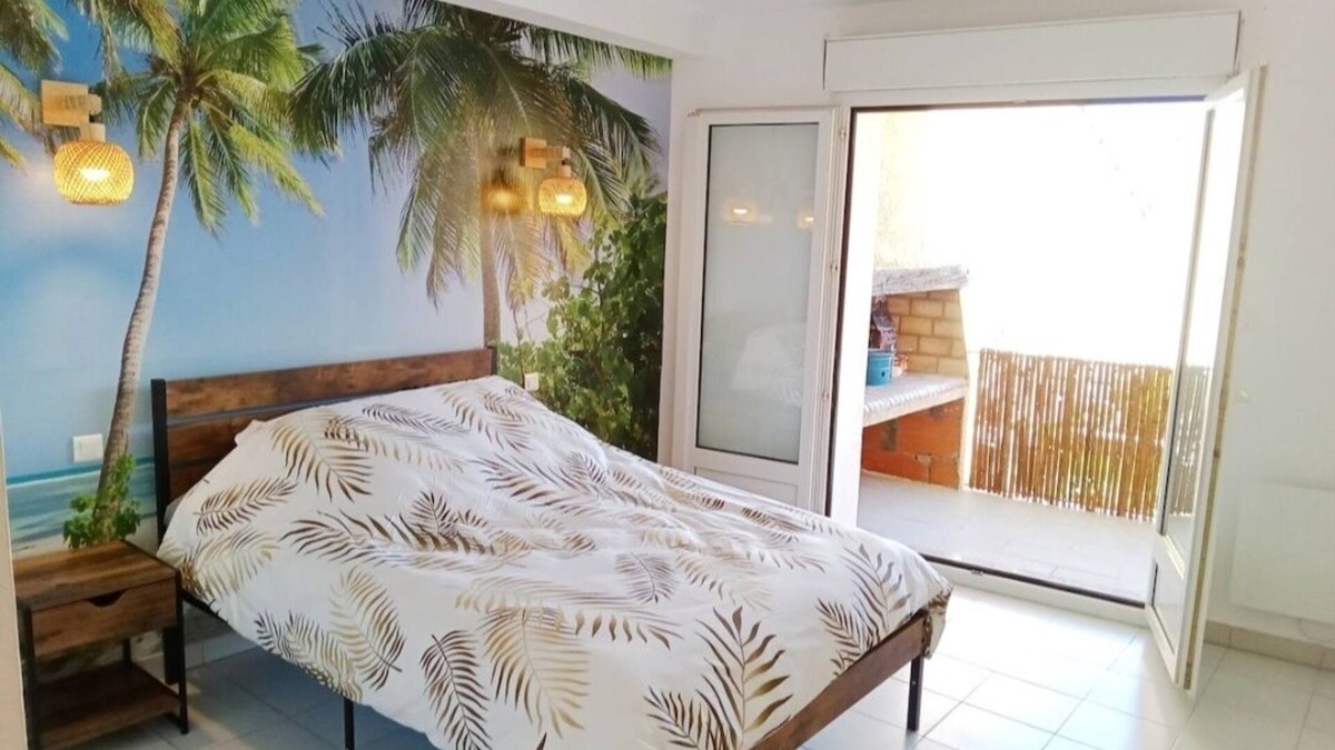 Caux Apartment | Air-conditioned apartment 25 minutes from the beach for 5 people