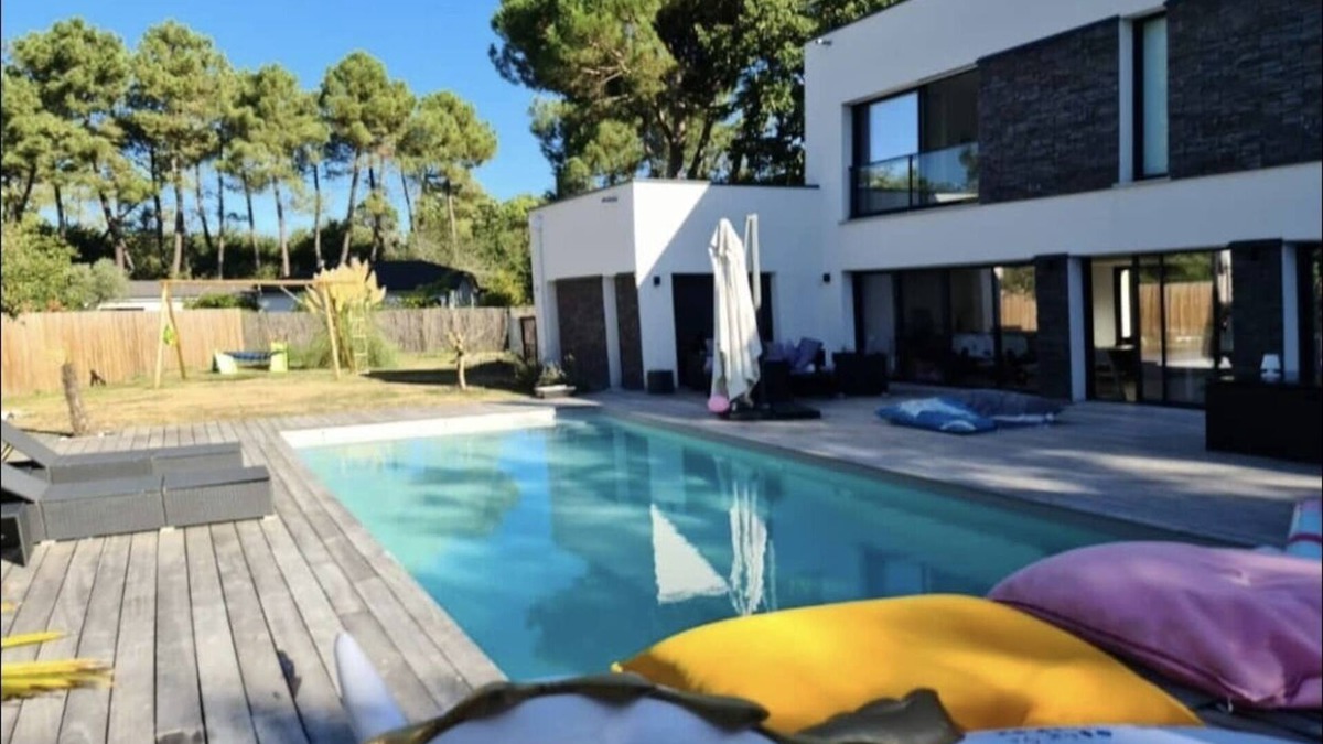 Pessac House | Air-conditioned architect-designed house Bordeaux