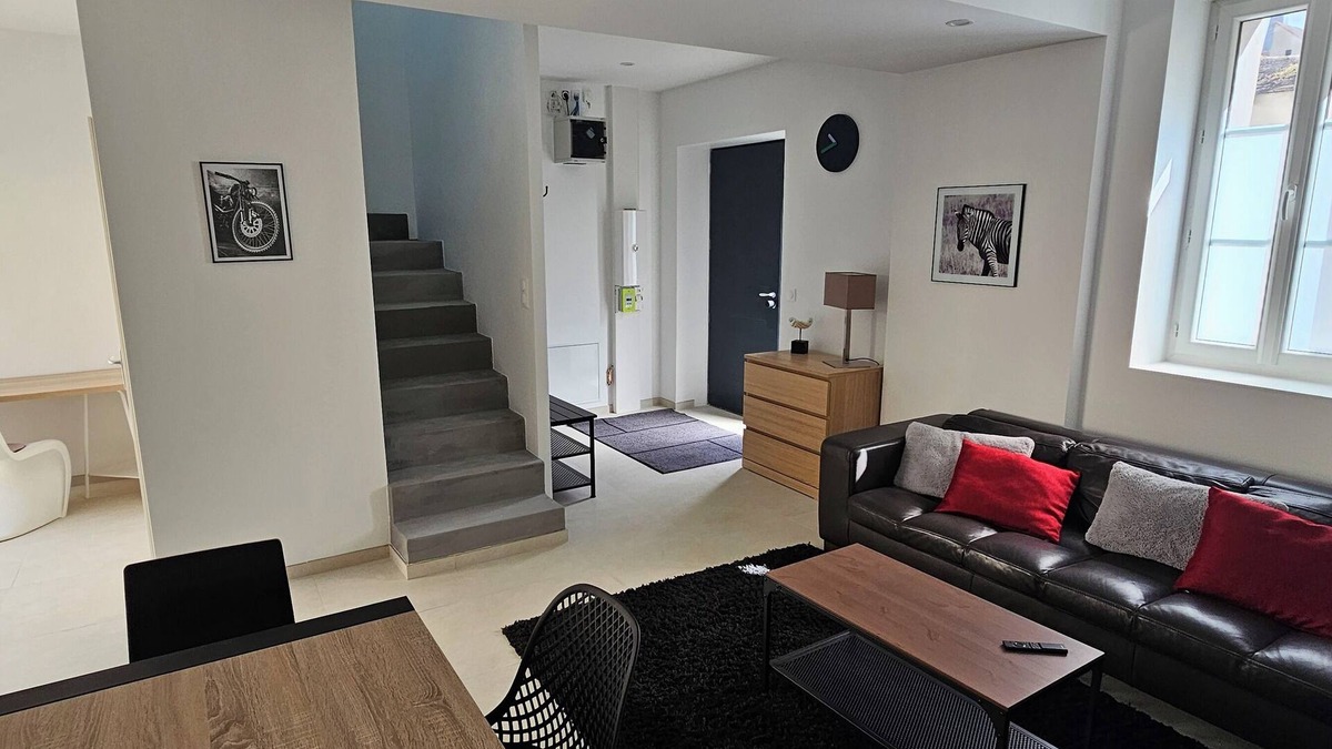 Nemours House | Air-conditioned house in the center of town on a quiet street close to all amenities.