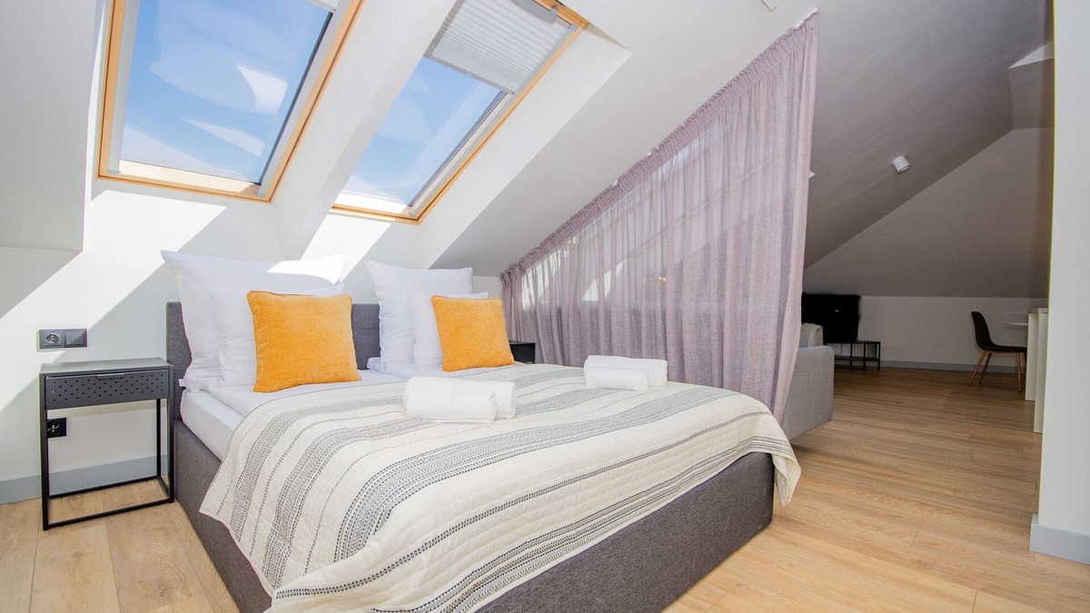 City Centre Apartment | Air-conditioned Studio in the heart of City Center.