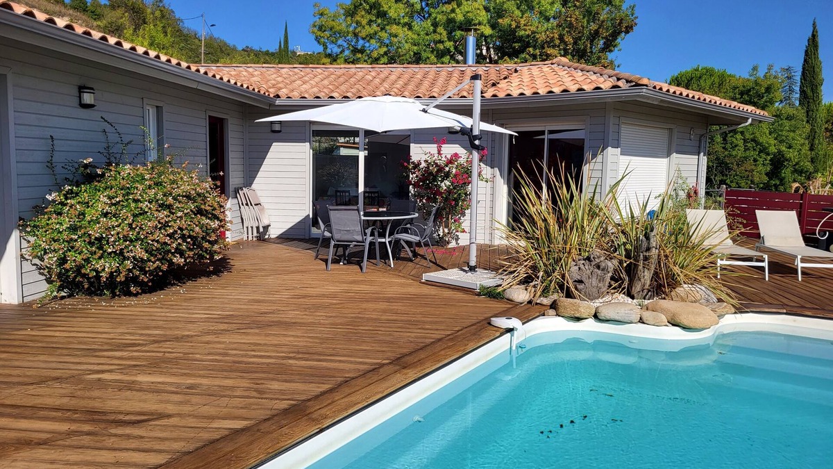 Herepian Villa | Air-conditioned villa with pool terrace, parking, solar roof and charging station.