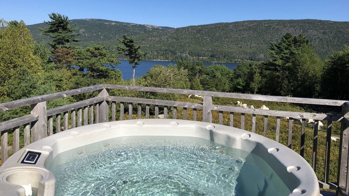 Hall Quarry Cottage | AIR CONDITIONING-Hot Tub-Fire Pit-Views of Somes Sound and Acadia National Park
