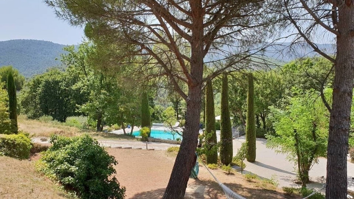 Menerbes House | Air Conditioning House with character located in Luberon