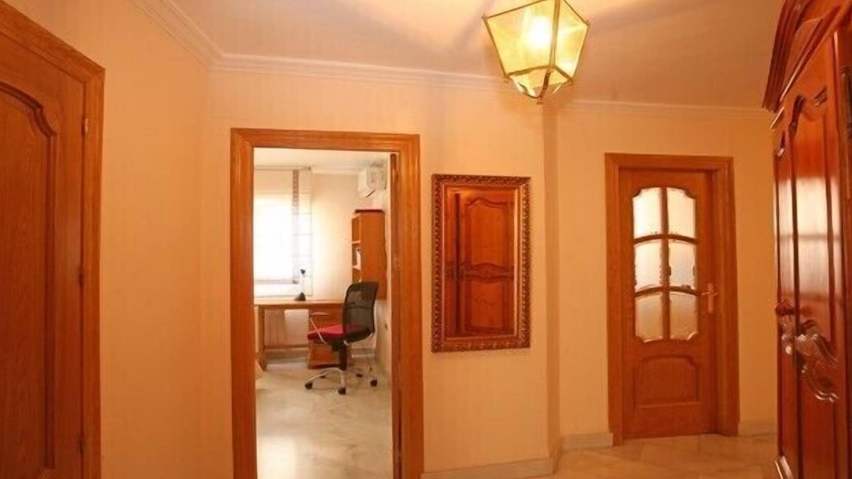 Camino de Ronda Apartment | AIR CONDITIONING, PORTER, CORNER, CENTRAL, WIFI, WIDE EQUIPPED ALL