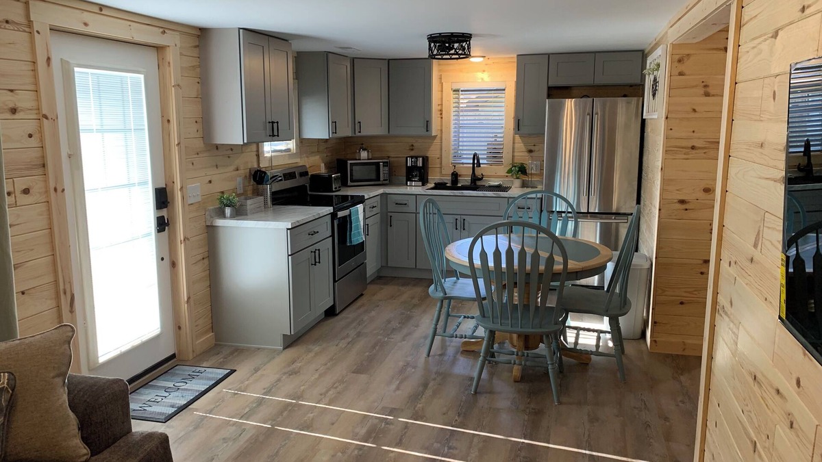 St. Helen House | Air conditioning, very clean, cozy and comfortable house. Has amenities.
