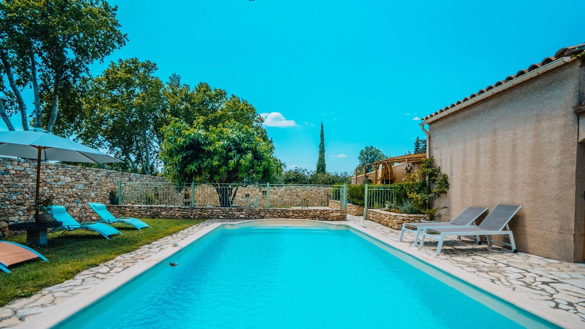 Arpaillargues-et-Aureillac Apartment | Air-conditioned cottage with swimming pool at the gates of Uzès