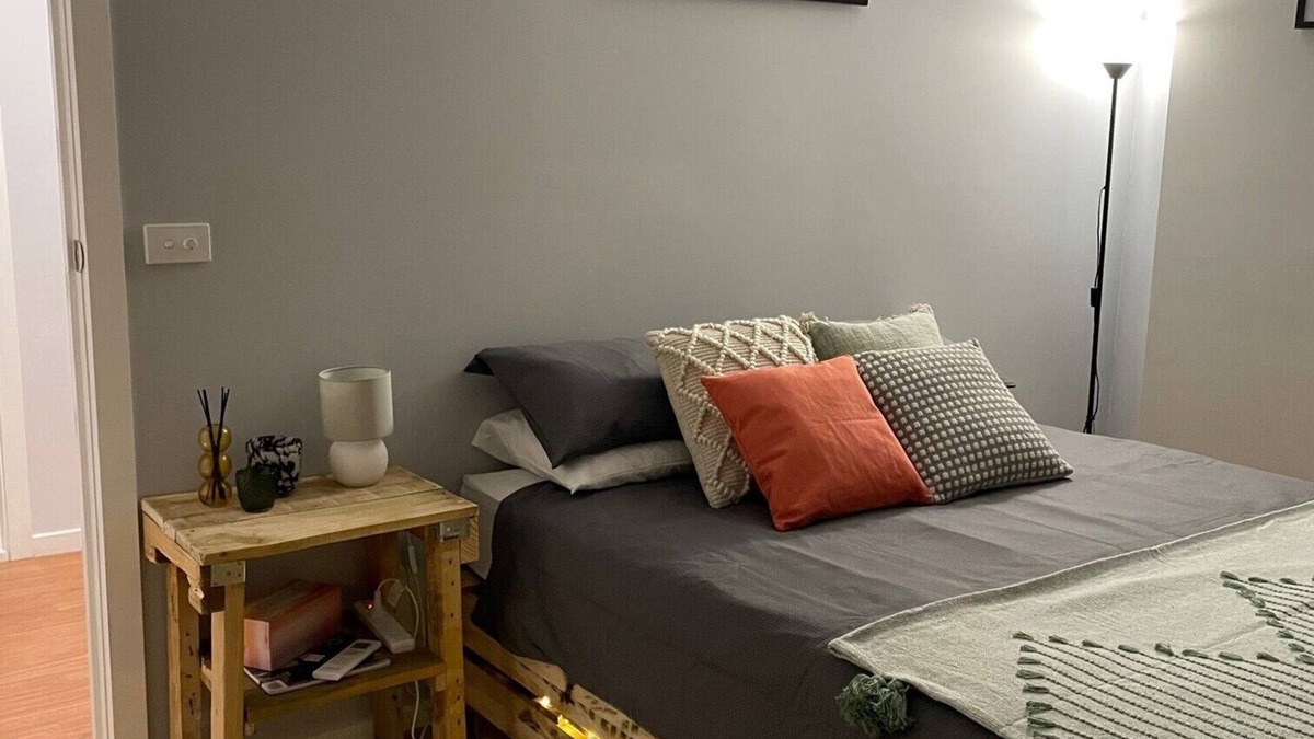Swan Hill House | AirBnB boasts a clean homely feeling, fully self contained.