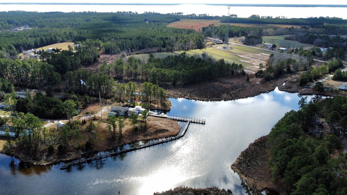 Belhaven Boat Rental | AirBnB Yacht retreat