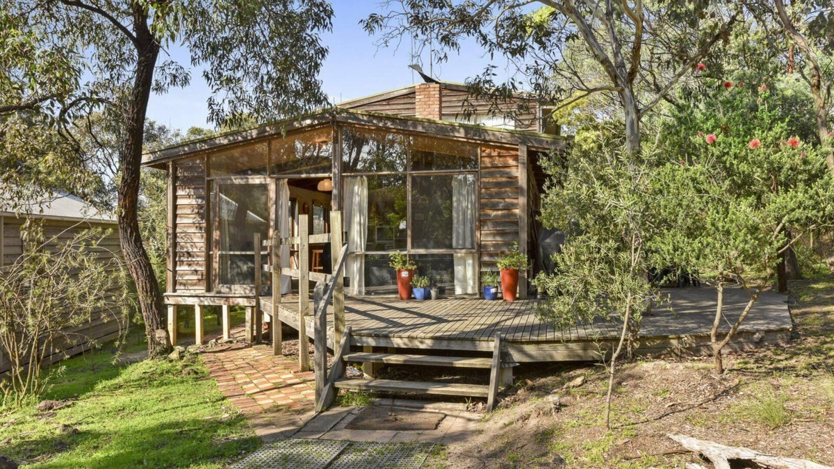 Aireys Inlet House | Airey's 15 - Walk To The Beach & Cafe's, Pet FrIendly.