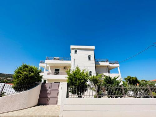 Anavyssos Villa | Airfenos - Athens Riviera