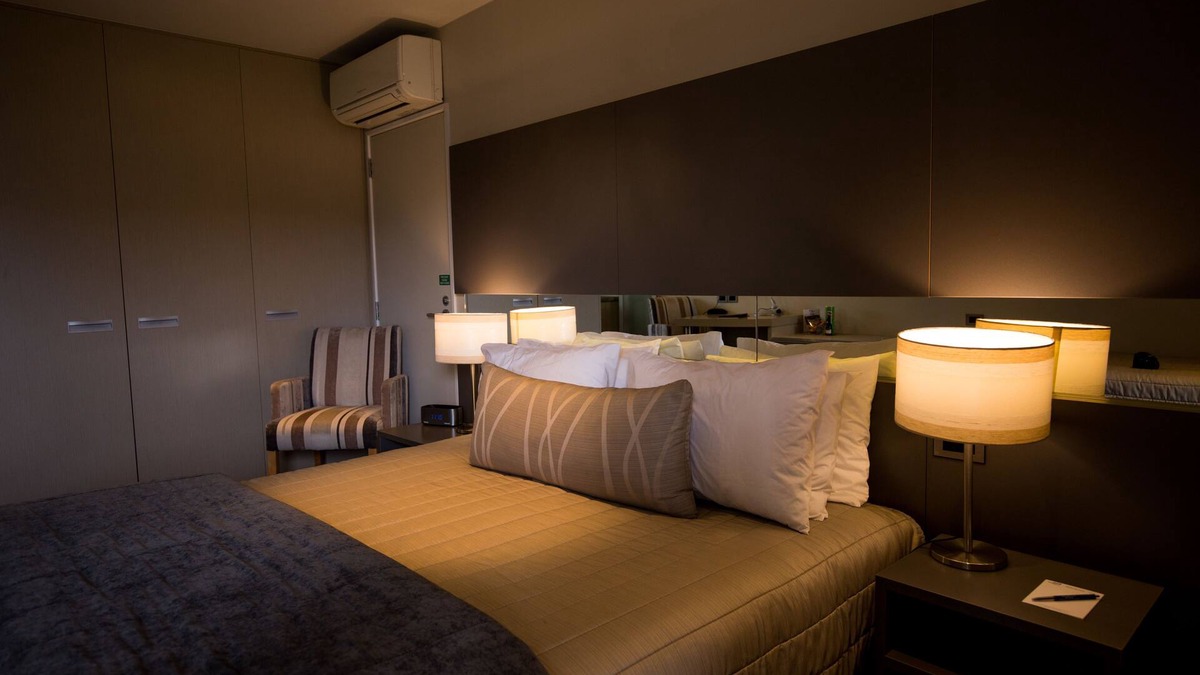 Burnside Hotel | Airport Gateway Motor Lodge