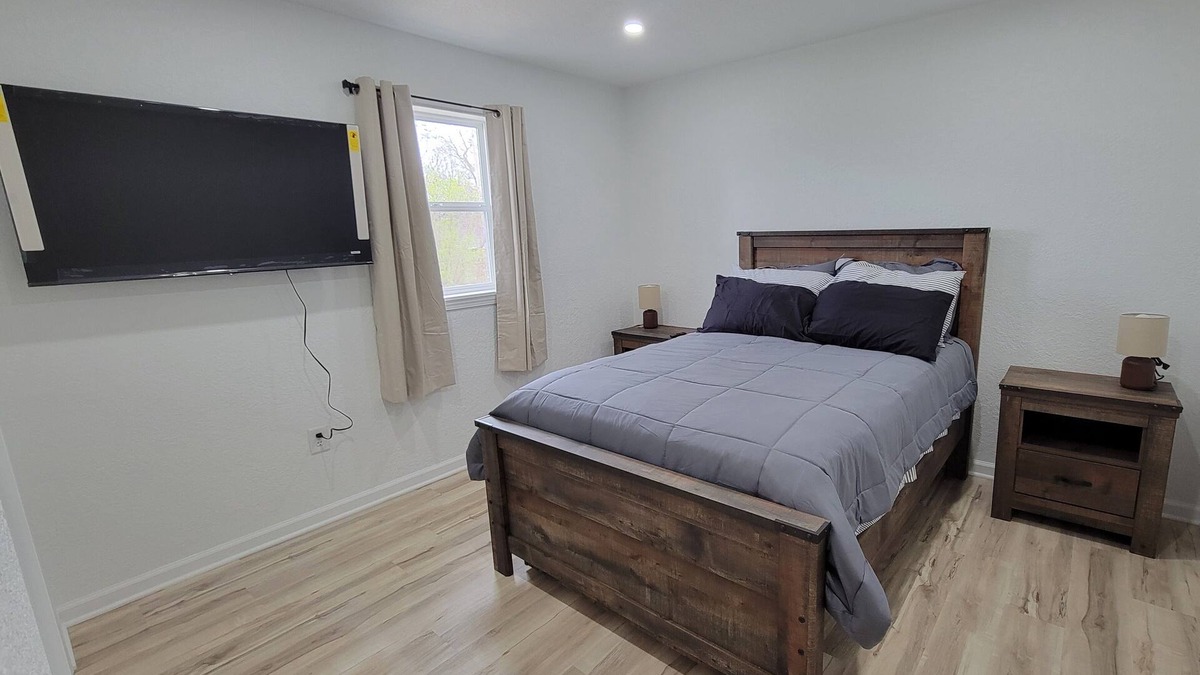 Quad Cities House | Airport Oasis - Remolded home less than 5 minutes from the airport