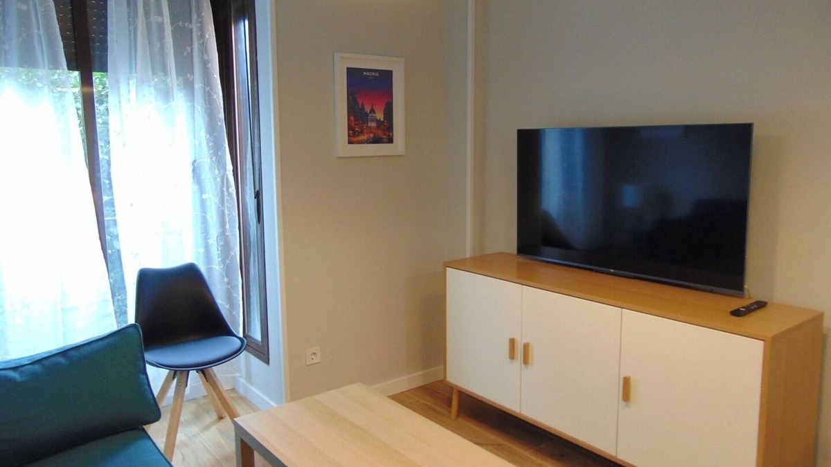 Rejas Apartment | Airport Plenilunio suites blue by beBalmy