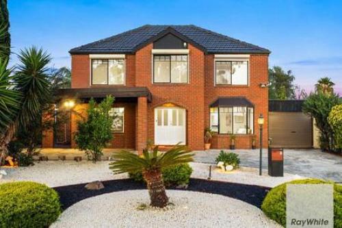 Keilor Downs House | Airport Proximity 5BR Haven