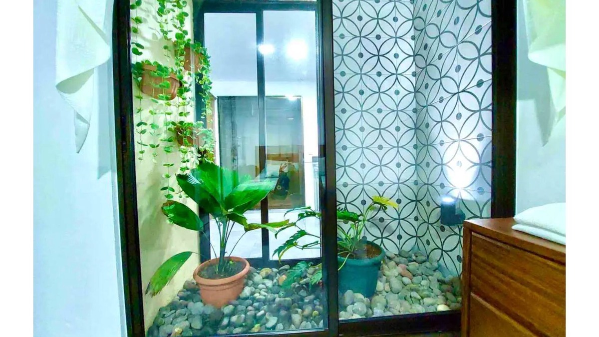 Desamparados Apartment | Airport residence 1 - Edward & Familia Inn, two bedns rB&B, A/C, full eqpd, BBQ